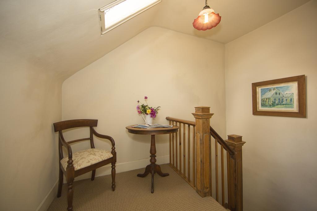 The Racecourse Inn Longford Extérieur photo